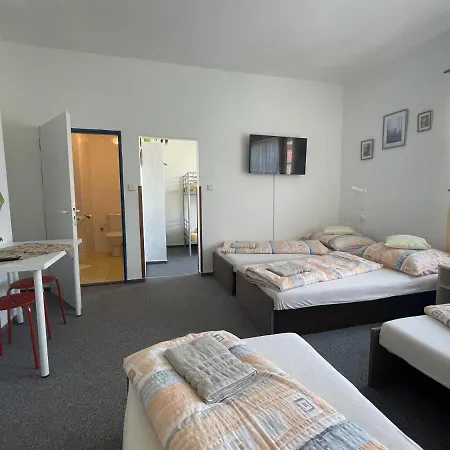 斯伦奈尼斯旅馆 3* Dvůr Králové nad Labem